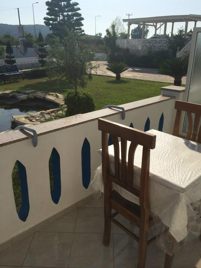 Gogas Palace Aparthotel Ammoudia Exterior photo