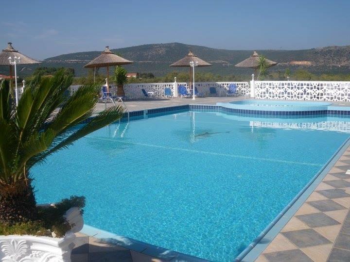 Gogas Palace Aparthotel Ammoudia Exterior photo